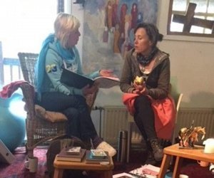 Image of Rosie teaching at the medicine horse way apprenticeship in Holland